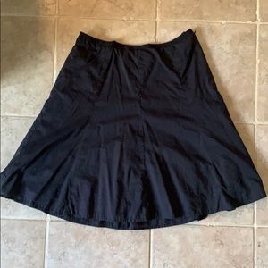 Lightweight black skirt